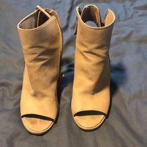 Dolce Vita Wedge